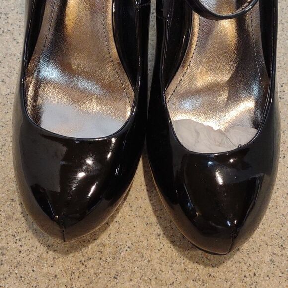 👍 Candies  Black Shiny Mary Jane Heels Size 9.5.     A2 - Picture 6 of 7